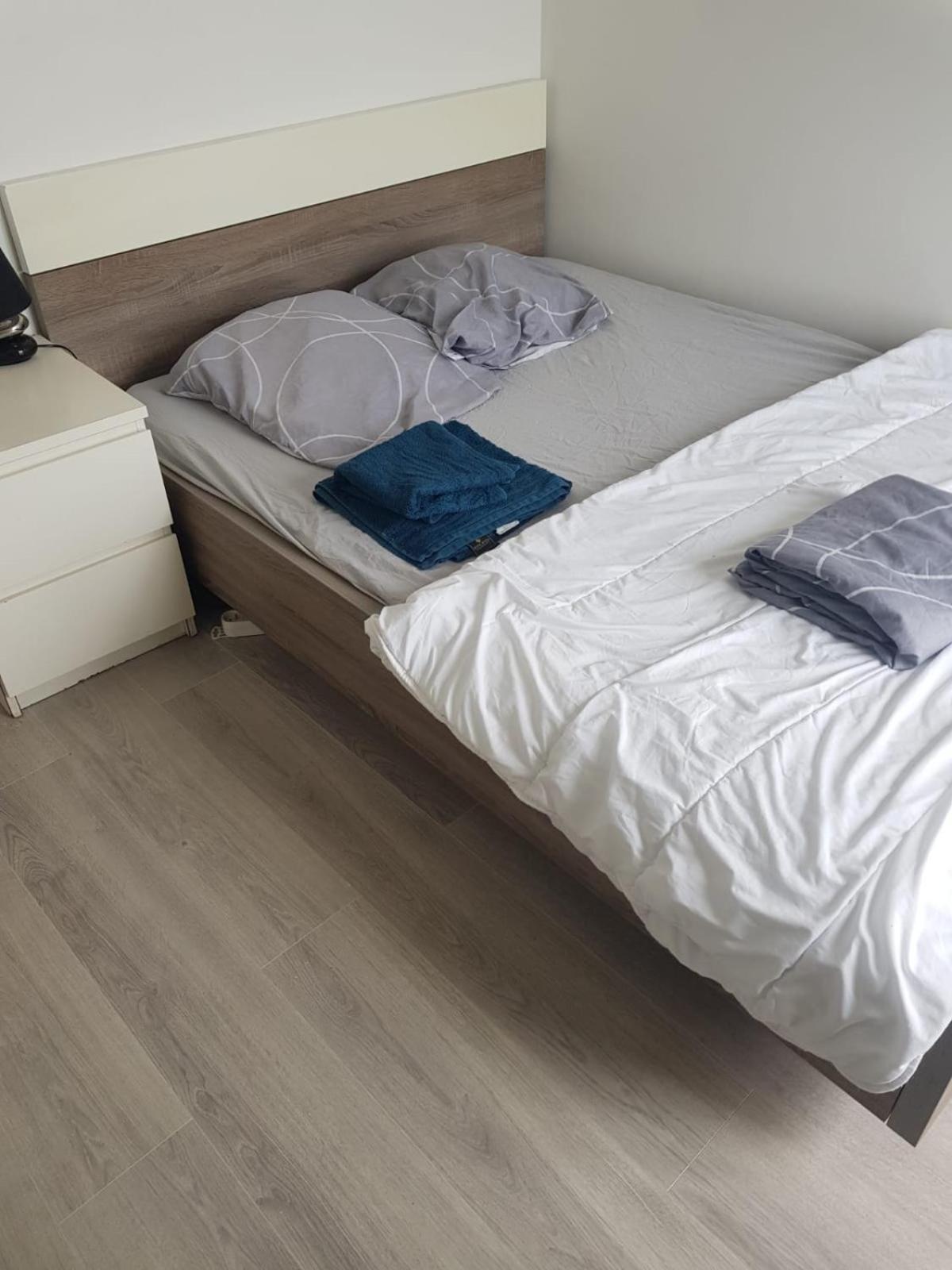 Chambre Neuve Dans Un Logement Partage A 10 Minute Du Circuit 24H Allonnes (Sarthe) Exterior foto